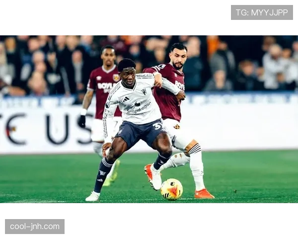 曼联近期战术执行持续崩盘，再精妙设计也难掩场上混乱局面