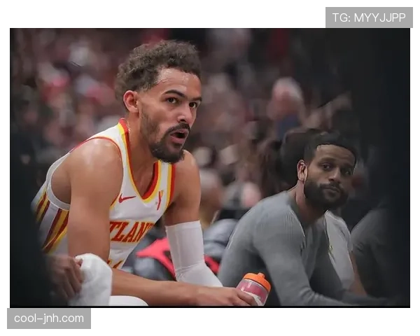 特雷·杨利用挡拆创造空位投篮拉开球队得分差距